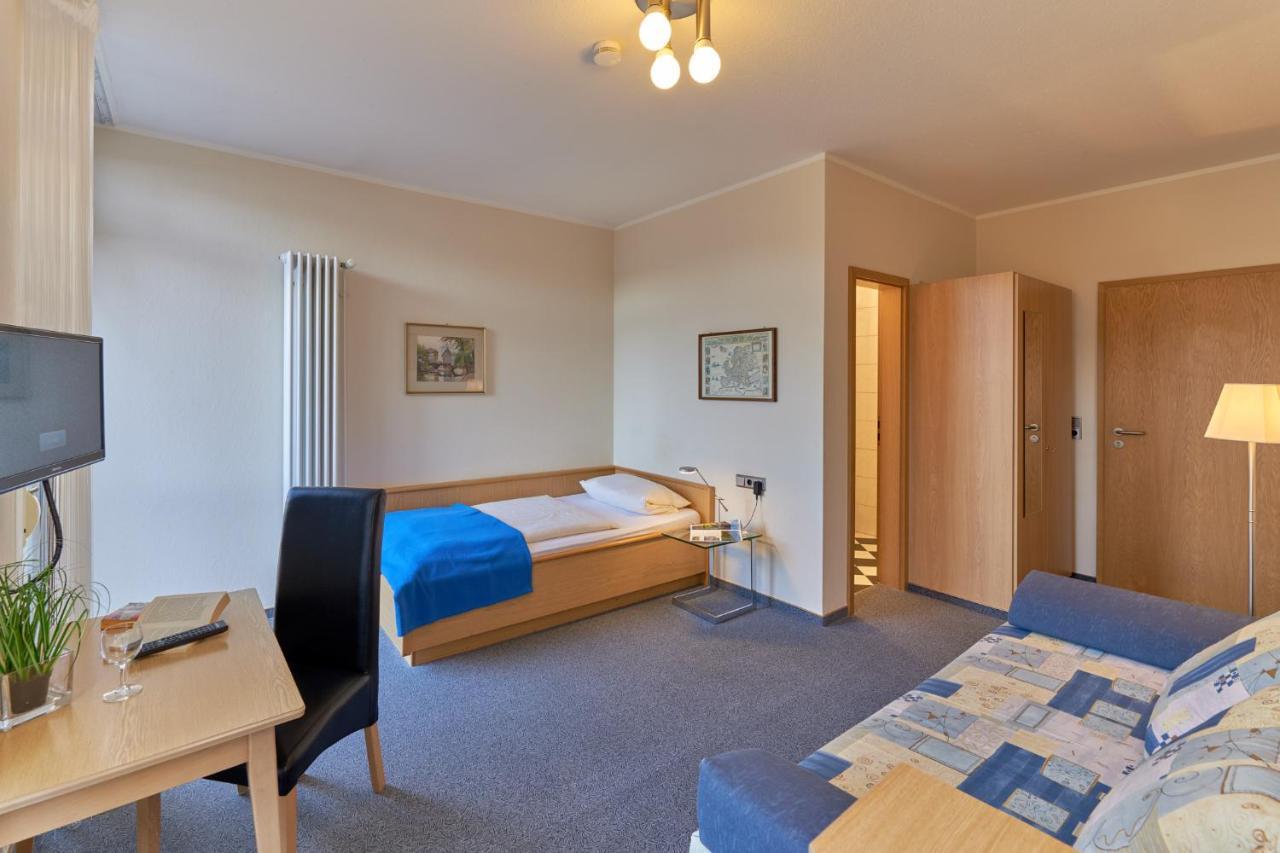 Hotel Garni Am Goetheplatz 바트뮨슈터암슈타인에베른부르크 외부 사진