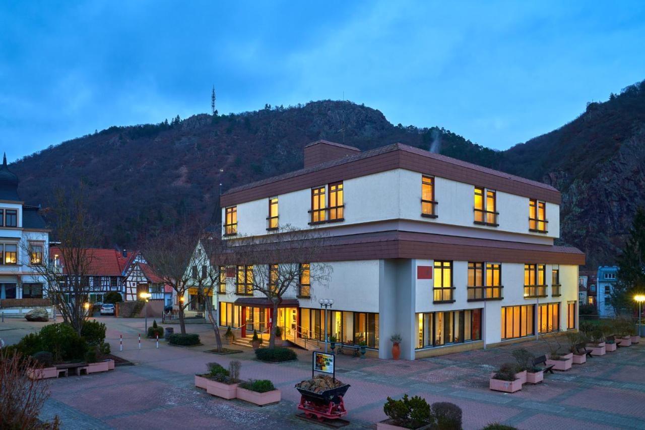 Hotel Garni Am Goetheplatz 바트뮨슈터암슈타인에베른부르크 외부 사진