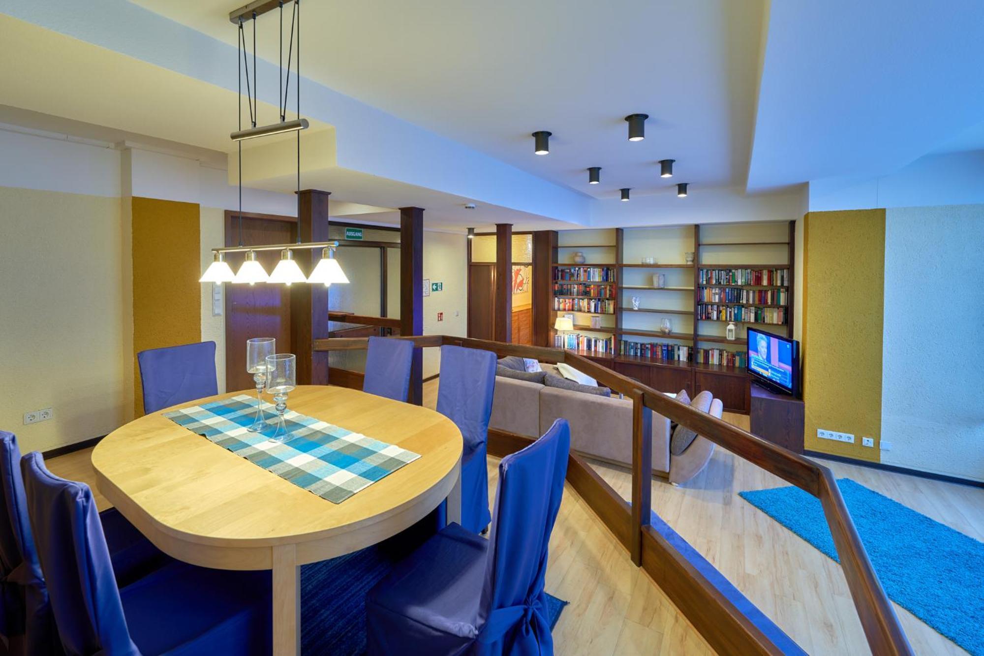 Hotel Garni Am Goetheplatz 바트뮨슈터암슈타인에베른부르크 외부 사진
