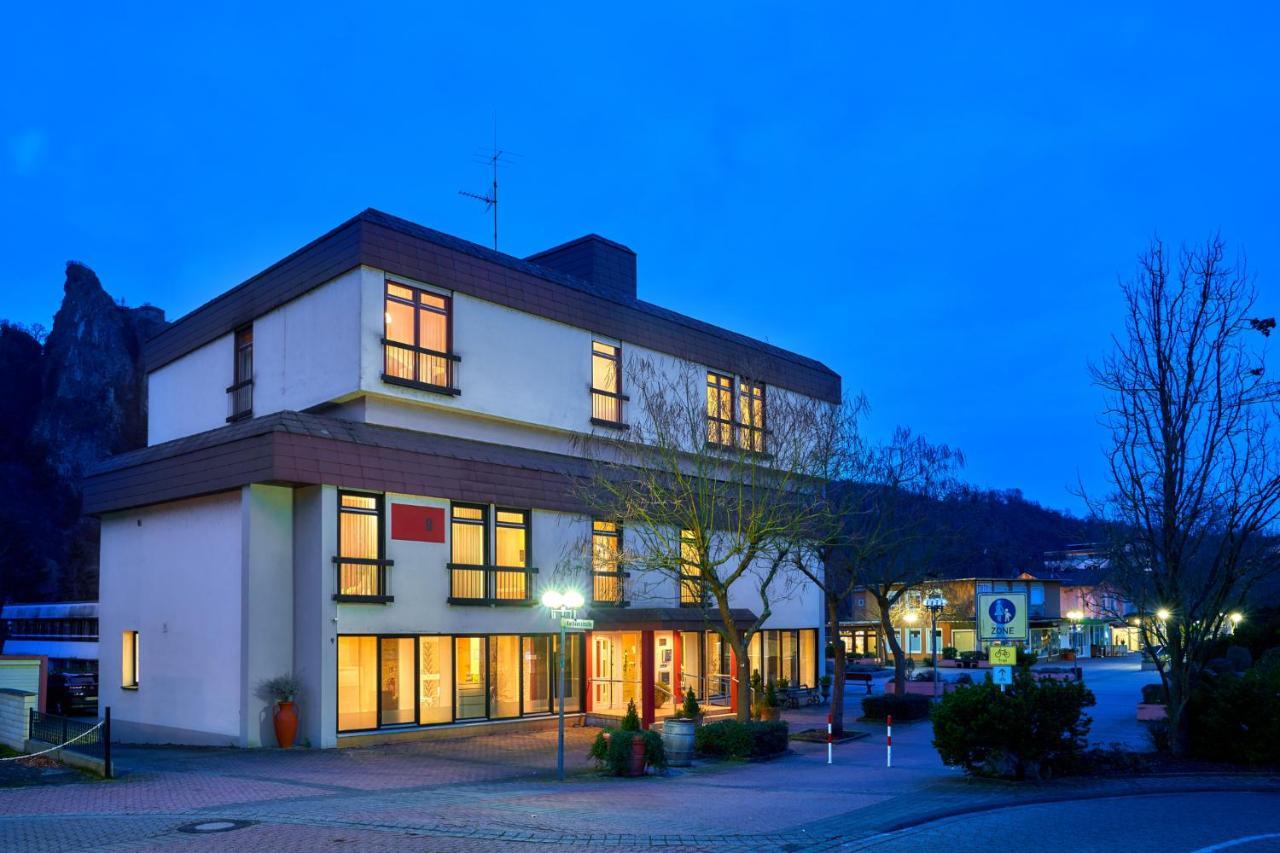 Hotel Garni Am Goetheplatz 바트뮨슈터암슈타인에베른부르크 외부 사진