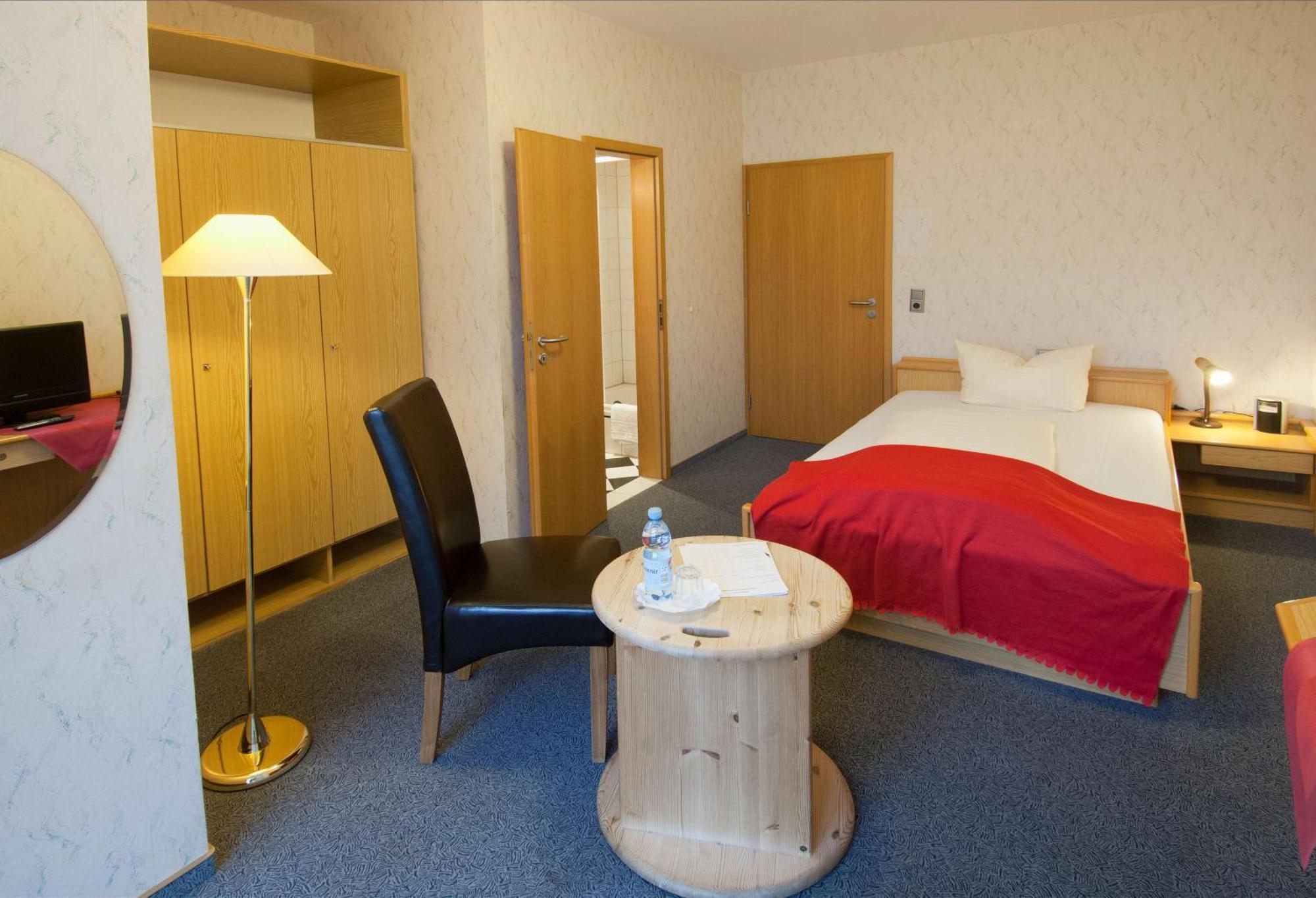 Hotel Garni Am Goetheplatz 바트뮨슈터암슈타인에베른부르크 객실 사진