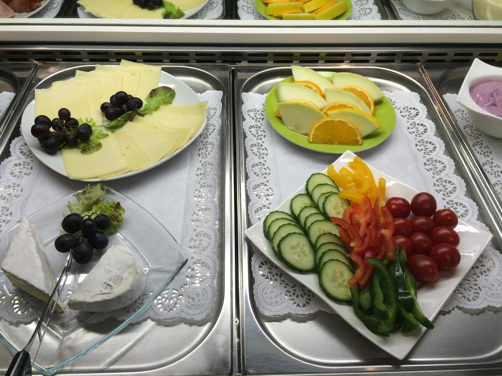 Hotel Garni Am Goetheplatz 바트뮨슈터암슈타인에베른부르크 외부 사진