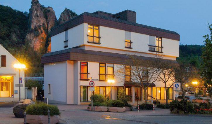 Hotel Garni Am Goetheplatz 바트뮨슈터암슈타인에베른부르크 외부 사진