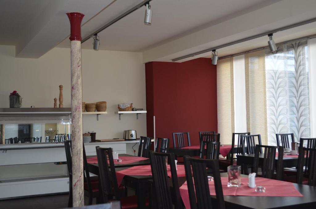 Hotel Garni Am Goetheplatz 바트뮨슈터암슈타인에베른부르크 외부 사진